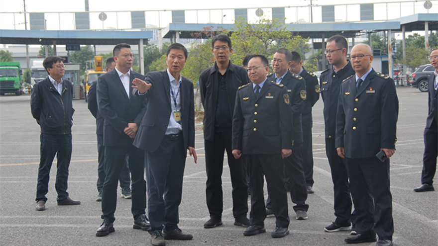 市市場(chǎng)監(jiān)督管理局黨組書(shū)記、局長(zhǎng)陳鼎一行到泰安檢測(cè)走訪(fǎng)調(diào)研